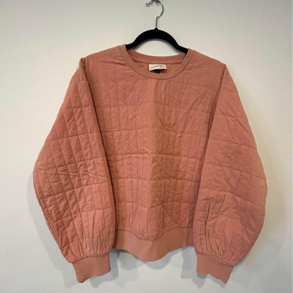 Woman’s quilted sweatshirt. Crew neck. New without tags. Size large. Salmon colo
